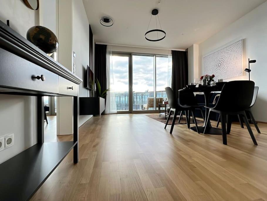 The View 18.13 - Quartier Belvedere Wina Bagian luar foto