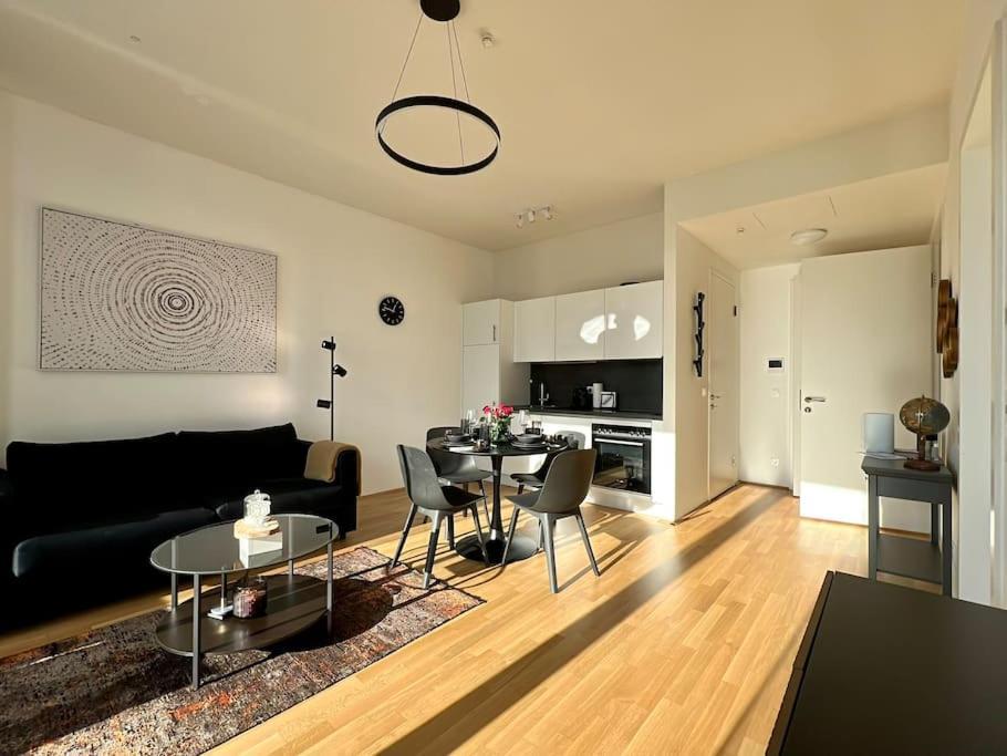 The View 18.13 - Quartier Belvedere Wina Bagian luar foto