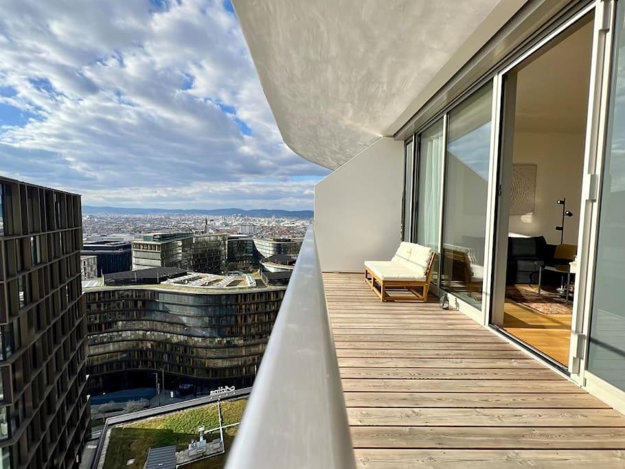 The View 18.13 - Quartier Belvedere Wina Bagian luar foto